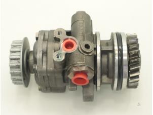 Gebruikte Pomp Servo Volkswagen Touareg (7LA/7L6) 2.5 TDI R5 Prijs € 181,50 Inclusief btw aangeboden door Brus Motors BV