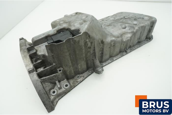 Gebruikte Carterpan Mercedes C (W203) 2.2 C-200 CDI 16V Prijs € 60,50 Inclusief btw aangeboden door Brus Motors BV