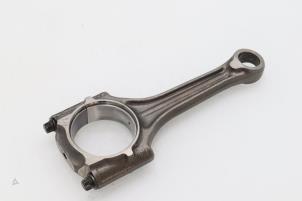 Gebruikte Drijfstang Volkswagen Golf V (1K1) 2.0 FSI 16V Prijs € 90,75 Inclusief btw aangeboden door Brus Motors BV