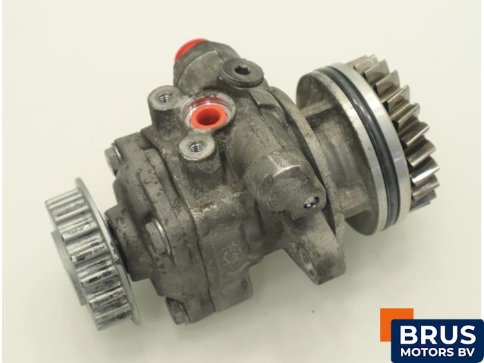 Gebruikte Servopomp Volkswagen Transporter/Caravelle T5 2.5 TDi Prijs € 121,00 Inclusief btw aangeboden door Brus Motors BV
