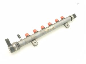 Gebruikte Injector brug Volkswagen Crafter 2.5 TDI 28/30/32/35 MWB Prijs € 121,00 Inclusief btw aangeboden door Brus Motors BV