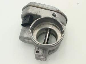 Gebruikte Gasklephuis Dodge Avenger (JS) 2.0 CRD 16V Prijs € 60,50 Inclusief btw aangeboden door Brus Motors BV