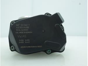 Gebruikte Gasklephuis Volkswagen Golf VII (AUA) 2.0 R 4Motion 16V Prijs € 90,75 Inclusief btw aangeboden door Brus Motors BV