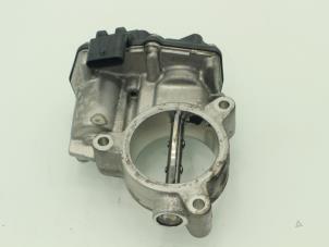 Gebruikte Gasklephuis Mercedes E (C238) E-220d 2.0 Turbo 16V Prijs € 151,25 Inclusief btw aangeboden door Brus Motors BV