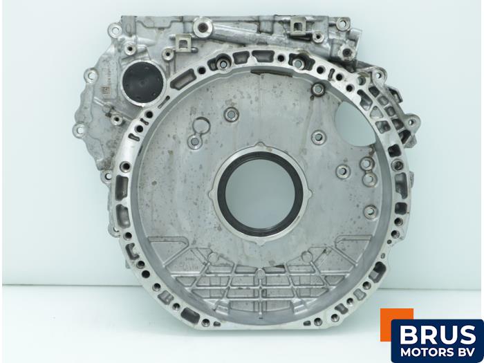Gebruikte Distributiedeksel Mercedes E (W213) E-400d 2.9 24V 4-Matic Prijs € 151,25 Inclusief btw aangeboden door Brus Motors BV