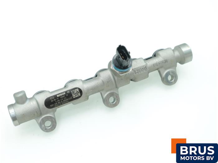Gebruikte Verstuiver brug Renault Master III (FV) 2.3 dCi 125 16V RWD Prijs € 121,00 Inclusief btw aangeboden door Brus Motors BV