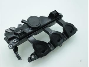 Gebruikte Kleppendeksel Renault Master III (FV) 2.3 dCi 125 16V RWD Prijs € 60,50 Inclusief btw aangeboden door Brus Motors BV