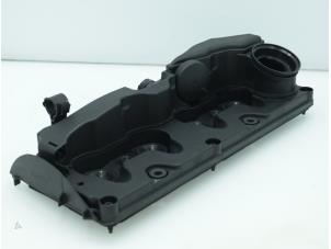 Gebruikte Kleppendeksel Audi A5 Sportback (8TA) 2.0 TDI 16V Prijs € 90,75 Inclusief btw aangeboden door Brus Motors BV