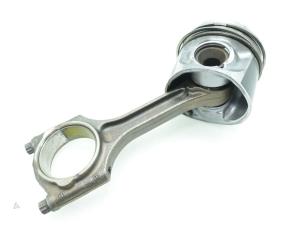 Gebruikte Drijfstang Volvo XC90 I 2.4 D5 20V Prijs € 121,00 Inclusief btw aangeboden door Brus Motors BV