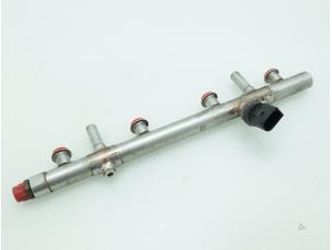 Gebruikte Injector brug Audi A4 (B8) 1.8 TFSI 16V Prijs € 181,50 Inclusief btw aangeboden door Brus Motors BV