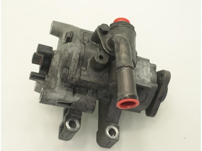 Stuurbekrachtiging Pomp van een Ford Transit Custom 2.2 TDCi 16V 2016