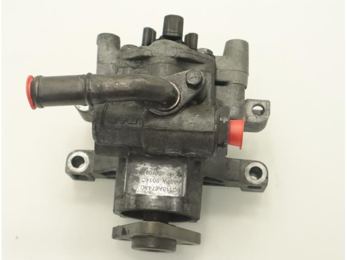 Stuurbekrachtiging Pomp van een Ford Transit Custom 2.2 TDCi 16V 2016