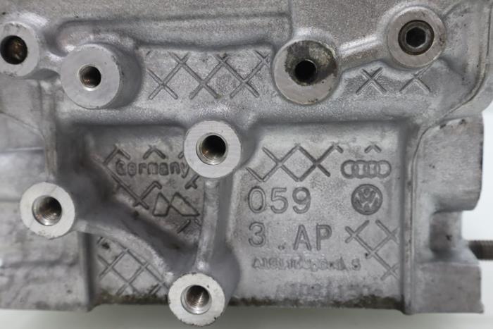 Cilinderkop van een Audi A8 (D4) 3.0 TDI V6 24V Quattro 2014