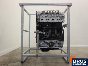 Motor van een Nissan NV 400 2.3 dCi 125 16V RWD 2016