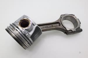 Gebruikte Drijfstang Hyundai Santa Fe II (CM) 2.2 CRDi 16V 4x2 Prijs € 121,00 Inclusief btw aangeboden door Brus Motors BV