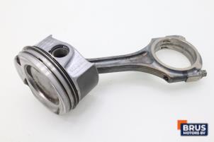 Gebruikte Drijfstang Mercedes E (C238) E-350 EQ Boost 2.0 Turbo 16V Prijs € 121,00 Inclusief btw aangeboden door Brus Motors BV