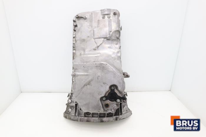 Carterpan van een Mercedes-Benz E (W211) 2.2 E-200 CDI 16V 2008