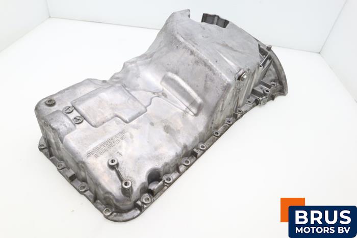 Gebruikte Carterpan Mercedes E (W211) 2.2 E-200 CDI 16V Prijs € 60,50 Inclusief btw aangeboden door Brus Motors BV