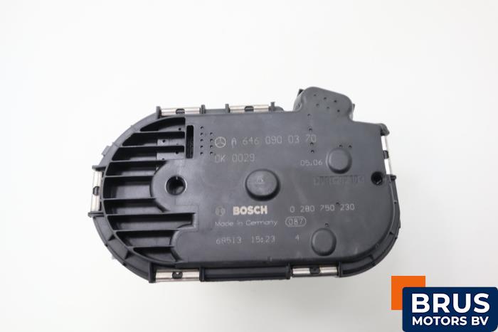 Gebruikte Gasklephuis Mercedes E (W211) 2.2 E-220 CDI 16V Prijs € 90,75 Inclusief btw aangeboden door Brus Motors BV