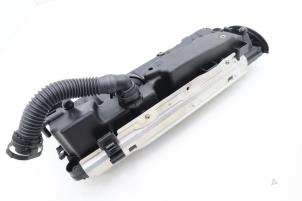 Gebruikte Kleppendeksel Volkswagen Golf VII Variant (AUVV) 1.6 TDI 16V Prijs € 90,75 Inclusief btw aangeboden door Brus Motors BV