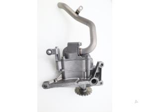 Gebruikte Oliepomp Mercedes E (W211) 2.2 E-220 CDI 16V Prijs € 90,75 Inclusief btw aangeboden door Brus Motors BV