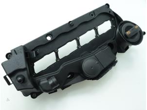 Gebruikte Kleppendeksel Volkswagen Golf VI (5K1) 2.0 GTD 16V Prijs € 90,75 Inclusief btw aangeboden door Brus Motors BV