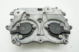 Gebruikte Distributiedeksel Mercedes A (W176) 1.6 A-160 16V Prijs € 90,75 Inclusief btw aangeboden door Brus Motors BV