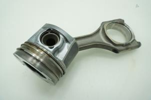 Gebruikte Drijfstang Opel Mokka/Mokka X 1.6 CDTI 16V 4x2 Prijs € 90,75 Inclusief btw aangeboden door Brus Motors BV