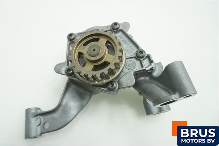 Gebruikte Oliepomp Ford Fiesta 6 (JA8) 1.0 EcoBoost 12V 125 Prijs € 121,00 Inclusief btw aangeboden door Brus Motors BV