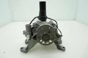 Gebruikte Oliepomp Jaguar F-Pace 2.0 Turbo 16V AWD Prijs € 181,50 Inclusief btw aangeboden door Brus Motors BV