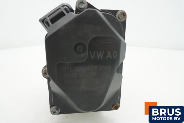 Gebruikte Gasklephuis Volkswagen Transporter/Caravelle T5 2.0 TDI DRF Prijs € 90,75 Inclusief btw aangeboden door Brus Motors BV