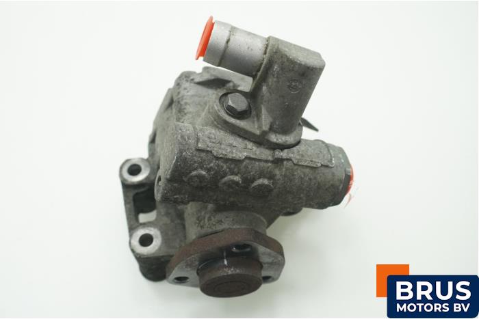 Gebruikte Servopomp Mercedes C (W203) 2.2 C-220 CDI 16V Prijs € 90,75 Inclusief btw aangeboden door Brus Motors BV