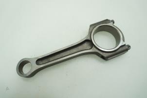 Gebruikte Drijfstang Ford Focus 3 Wagon 1.0 Ti-VCT EcoBoost 12V 125 Prijs € 90,75 Inclusief btw aangeboden door Brus Motors BV