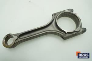 Gebruikte Drijfstang Volvo XC90 II 2.0 T6 16V AWD Prijs € 90,75 Inclusief btw aangeboden door Brus Motors BV