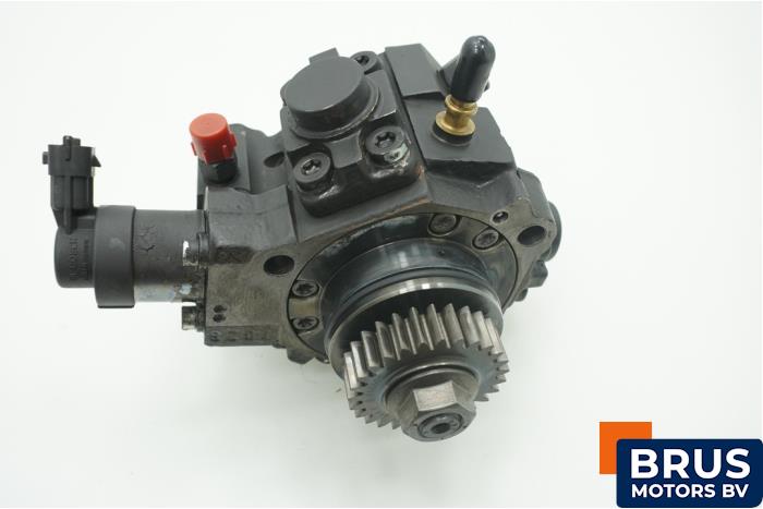 Gebruikte Brandstofpomp Mechanisch Renault Espace (RFCJ) 1.6 Energy dCi 160 EDC Prijs € 211,75 Inclusief btw aangeboden door Brus Motors BV