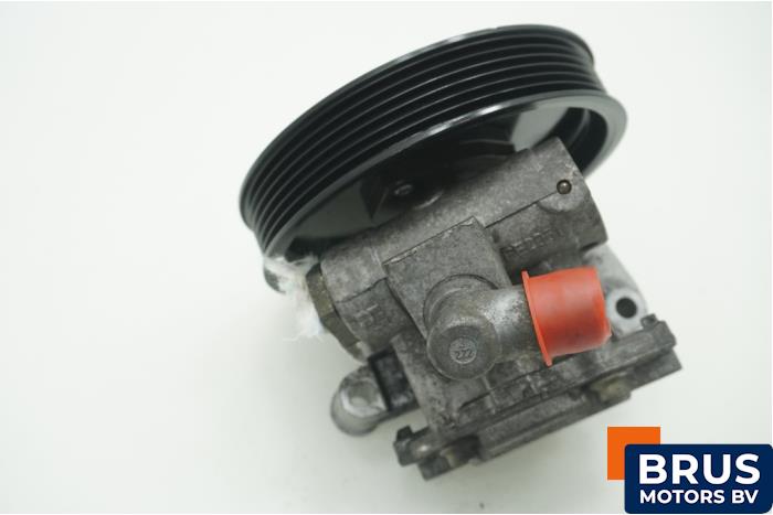 Gebruikte Servopomp Mercedes C Combi (S203) 2.7 C-270 CDI 20V Prijs € 90,75 Inclusief btw aangeboden door Brus Motors BV