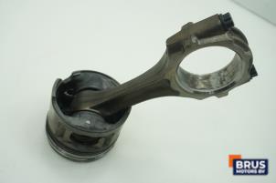 Gebruikte Drijfstang Toyota Land Cruiser 100 (J10) 4.2 TDI 100 24V Prijs € 90,75 Inclusief btw aangeboden door Brus Motors BV