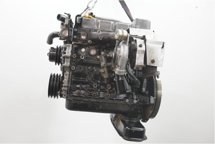 Motor van een Nissan Cabstar E 3.0 TDI E-120 2004