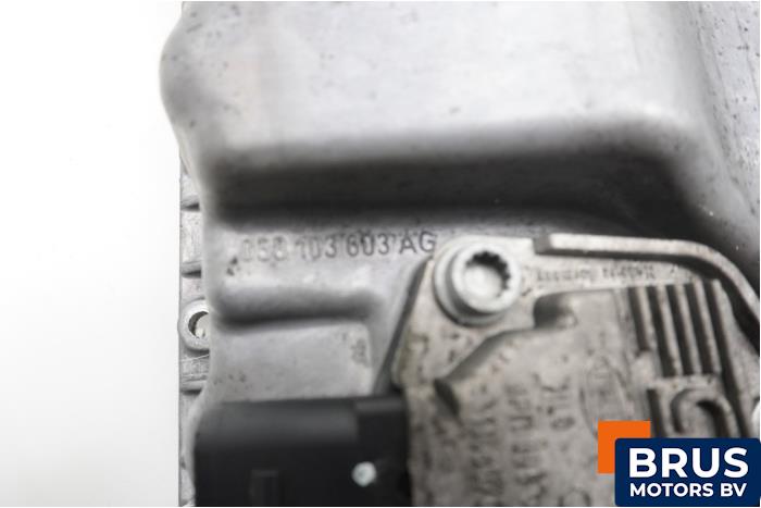 Gebruikte Carterpan Volkswagen Passat (3C2) 1.9 TDI Prijs € 60,50 Inclusief btw aangeboden door Brus Motors BV