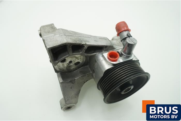 Gebruikte Servopomp Iveco New Daily V 29L15V, 35C15LV, 40C15L, 50C15LV Prijs € 121,00 Inclusief btw aangeboden door Brus Motors BV