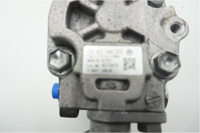 Stuurbekrachtiging Pomp van een Volkswagen Transporter T6 2.0 TDI 199 4Motion 2022