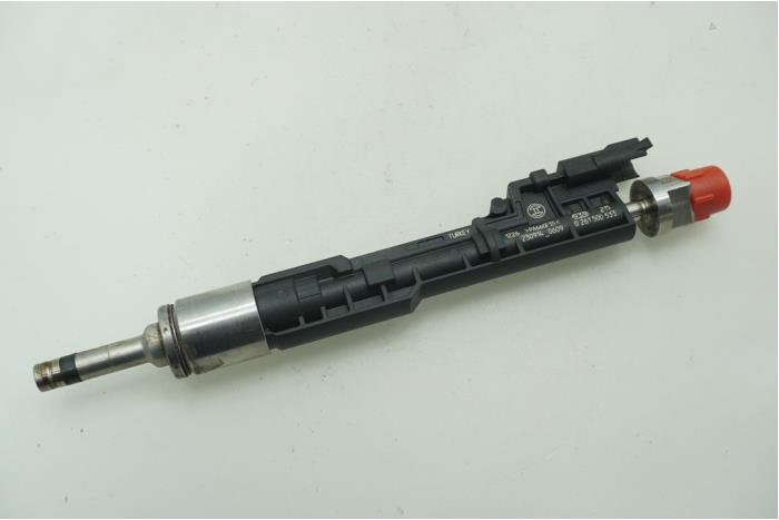 Injector (benzine injectie) van een BMW X5 (F15) xDrive 35i 3.0 2016