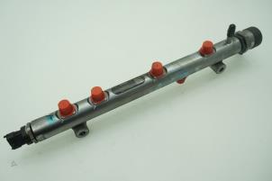 Gebruikte Injector brug Mitsubishi Canter 3.0 Di-D 16V 413 Prijs € 121,00 Inclusief btw aangeboden door Brus Motors BV