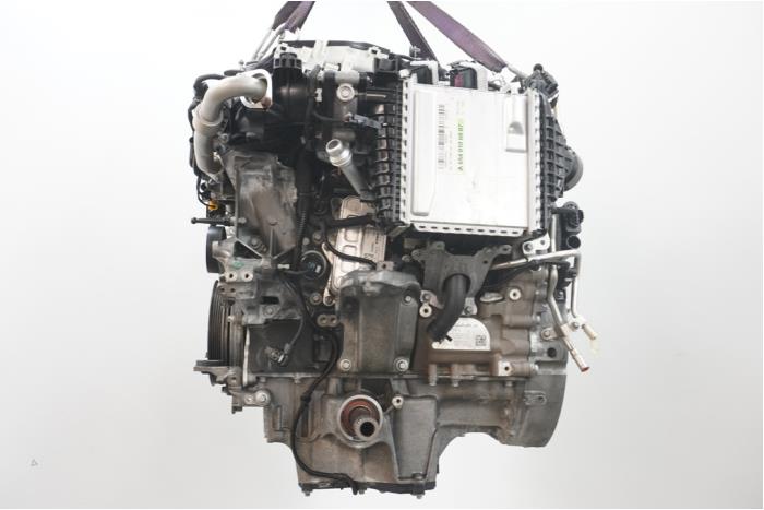 Motor van een Mercedes-Benz GLC Coupe (C253) 2.0 300d 16V 4-Matic 2020