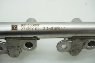 Gebruikte Injector brug Opel Crossland X/Crossland 1.2 Turbo 12V Prijs € 90,75 Inclusief btw aangeboden door Brus Motors BV