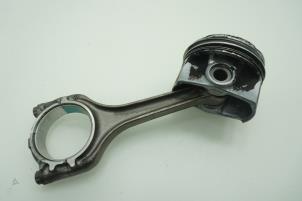 Gebruikte Drijfstang Volkswagen Golf VII (AUA) 1.0 TSI 12V BlueMotion Prijs € 90,75 Inclusief btw aangeboden door Brus Motors BV