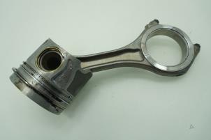 Gebruikte Drijfstang Audi A7 Sportback (4KA) 3.0 V6 24V 45 TDI Mild Hybrid Quattro Prijs € 90,75 Inclusief btw aangeboden door Brus Motors BV