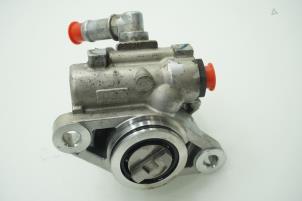 Gebruikte Stuurpomp Mitsubishi Canter 3.0 Di-D 16V 413 Prijs € 121,00 Inclusief btw aangeboden door Brus Motors BV