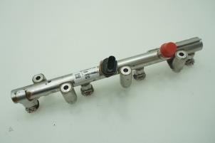 Gebruikte Common rail (Injectie) Mercedes CLA (118.3) 1.3 CLA-200 Turbo 16V Prijs € 60,50 Inclusief btw aangeboden door Brus Motors BV