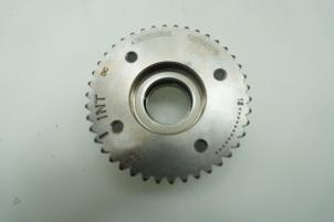 Gebruikte Nokkenas Tandwiel Mercedes CLA (118.3) 1.3 CLA-200 Turbo 16V Prijs € 121,00 Inclusief btw aangeboden door Brus Motors BV